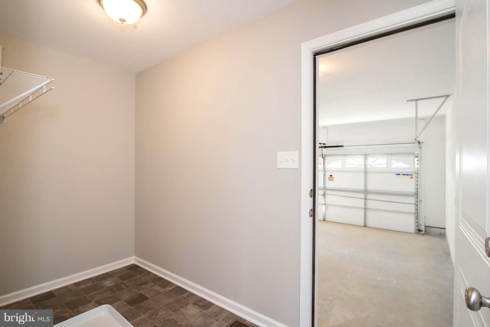 RED HILL - Residential