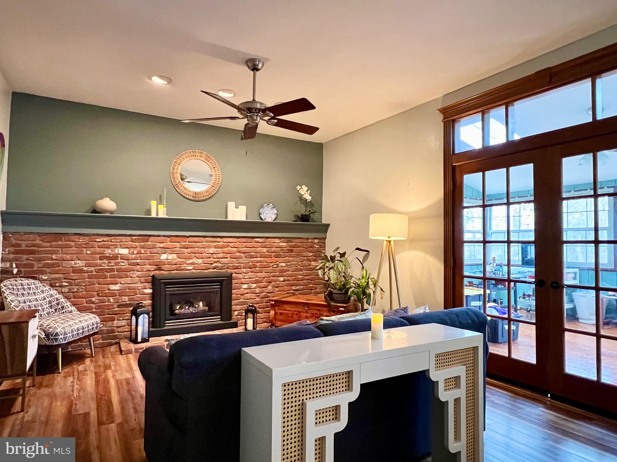 ROLLING MEADOW EST - Residential