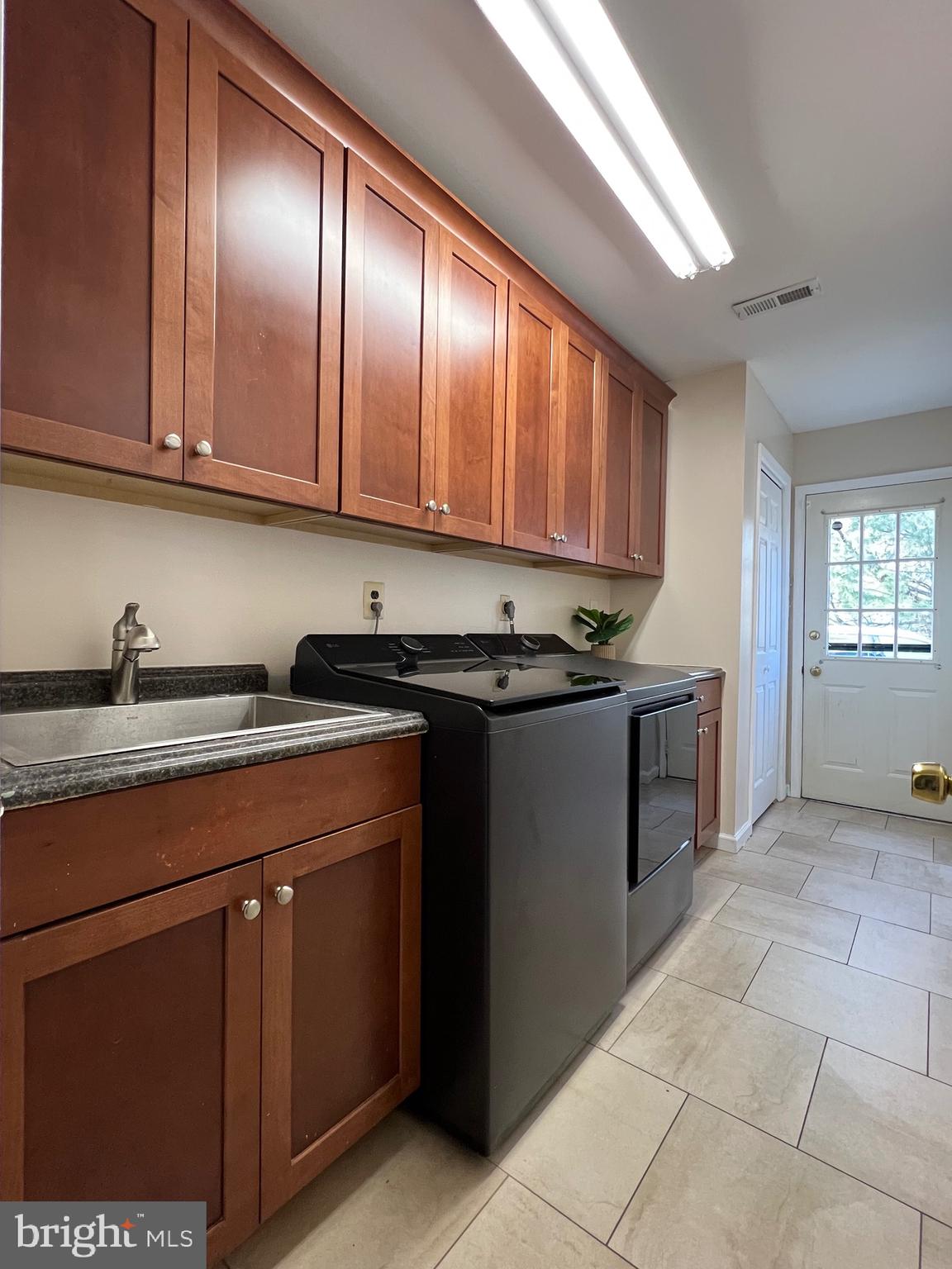 ROLLING MEADOW EST - Residential