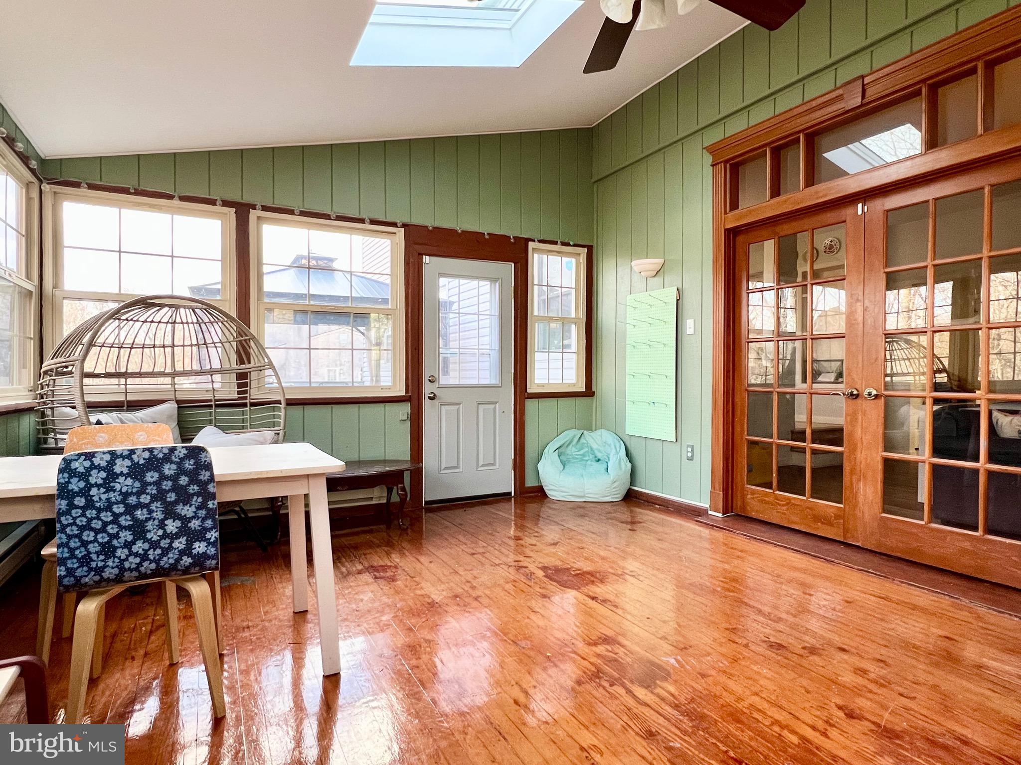 ROLLING MEADOW EST - Residential