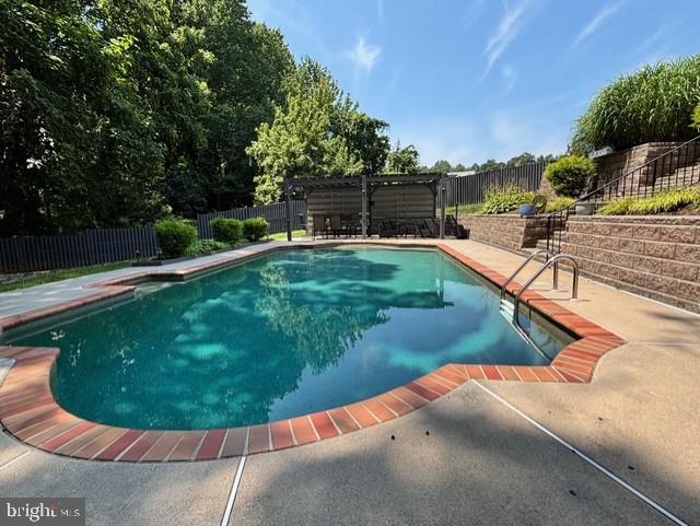 BRIERHILL ESTATES - Residential