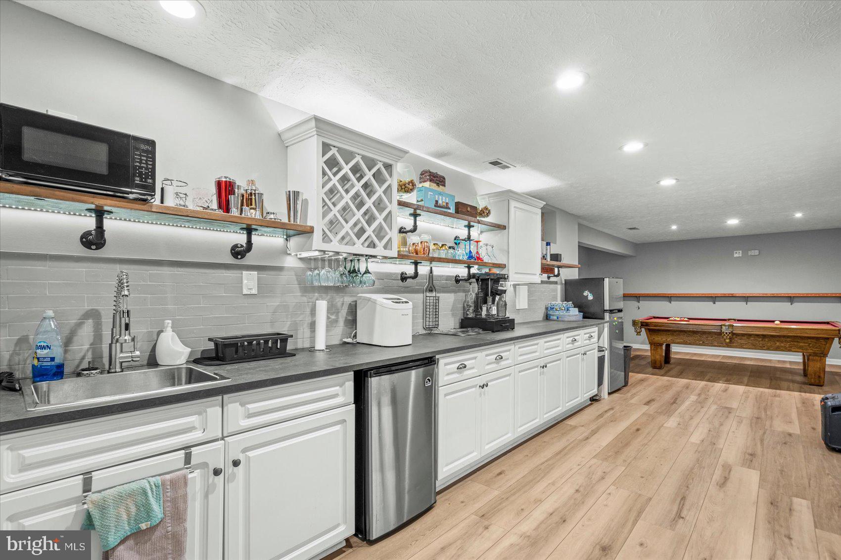 BRIERHILL ESTATES - Residential