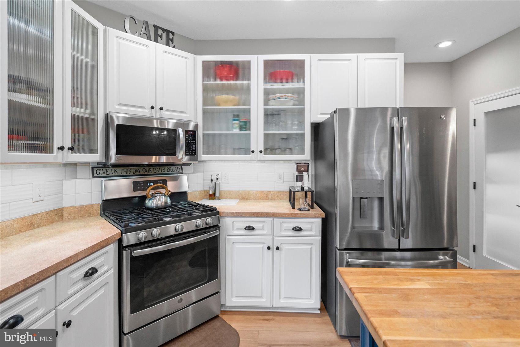 BRIERHILL ESTATES - Residential