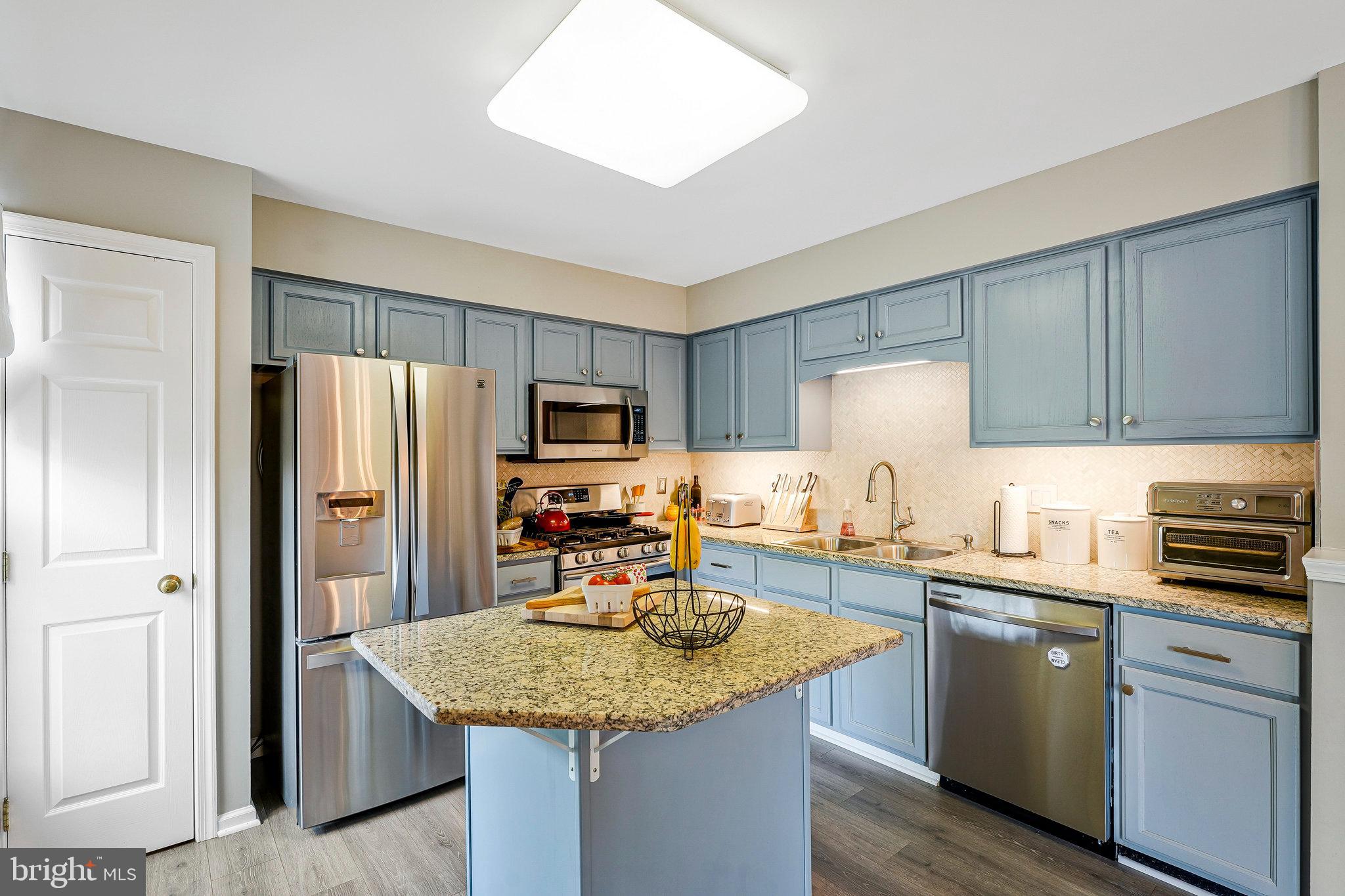 KINGSTOWNE - Residential