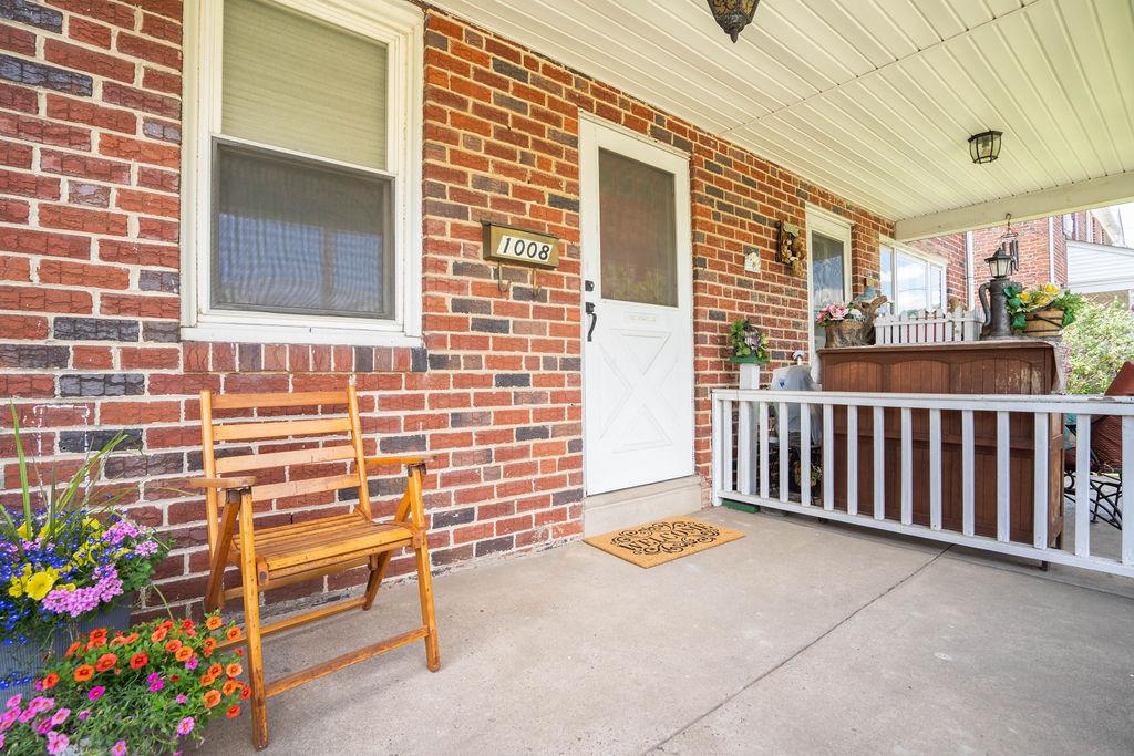 1008 POPLAR STREET