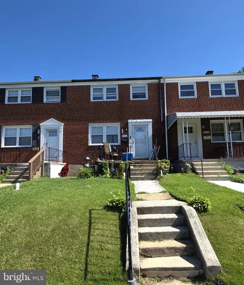 MLS: MDBC2164528