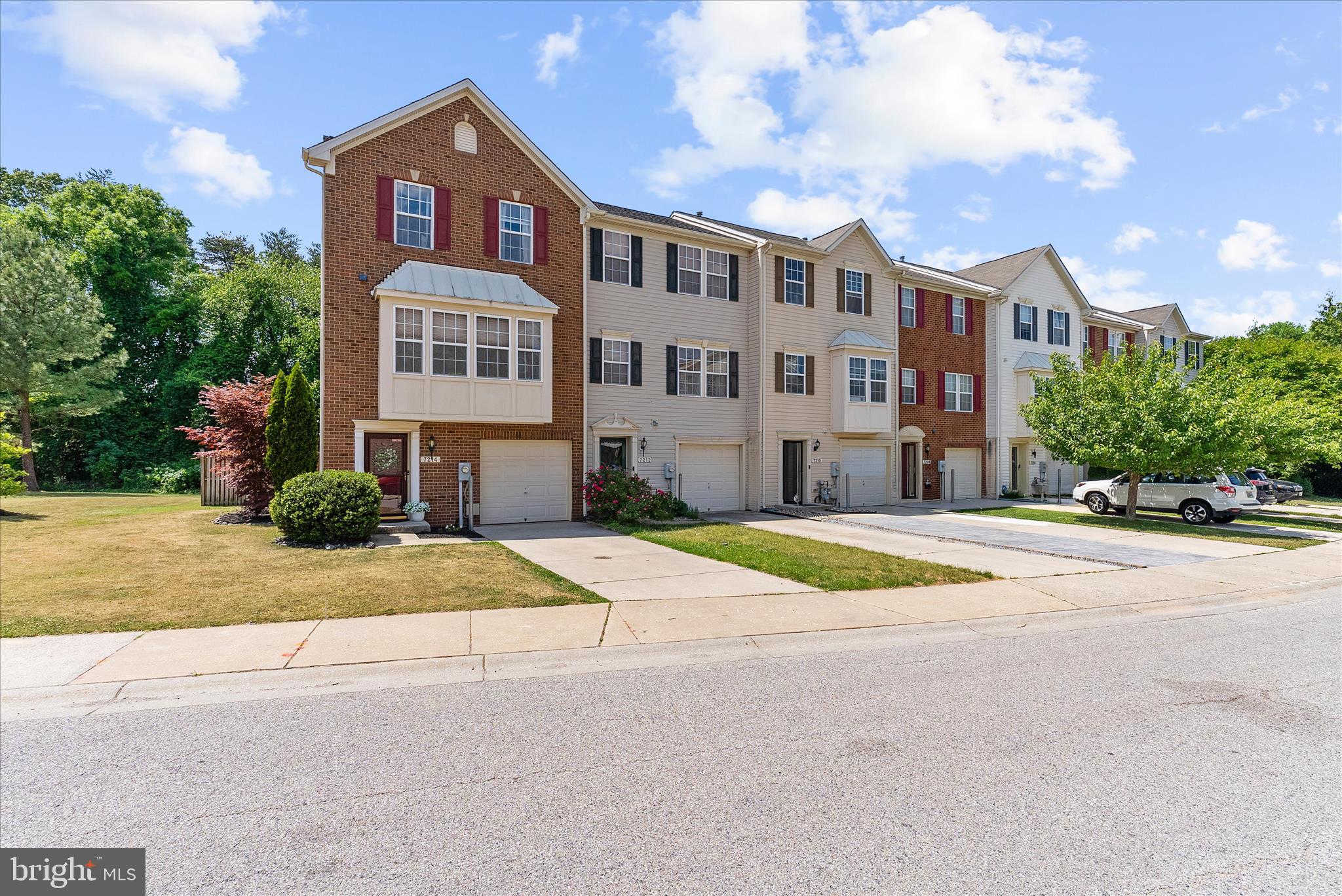 TANYARD SPRINGS - Residential