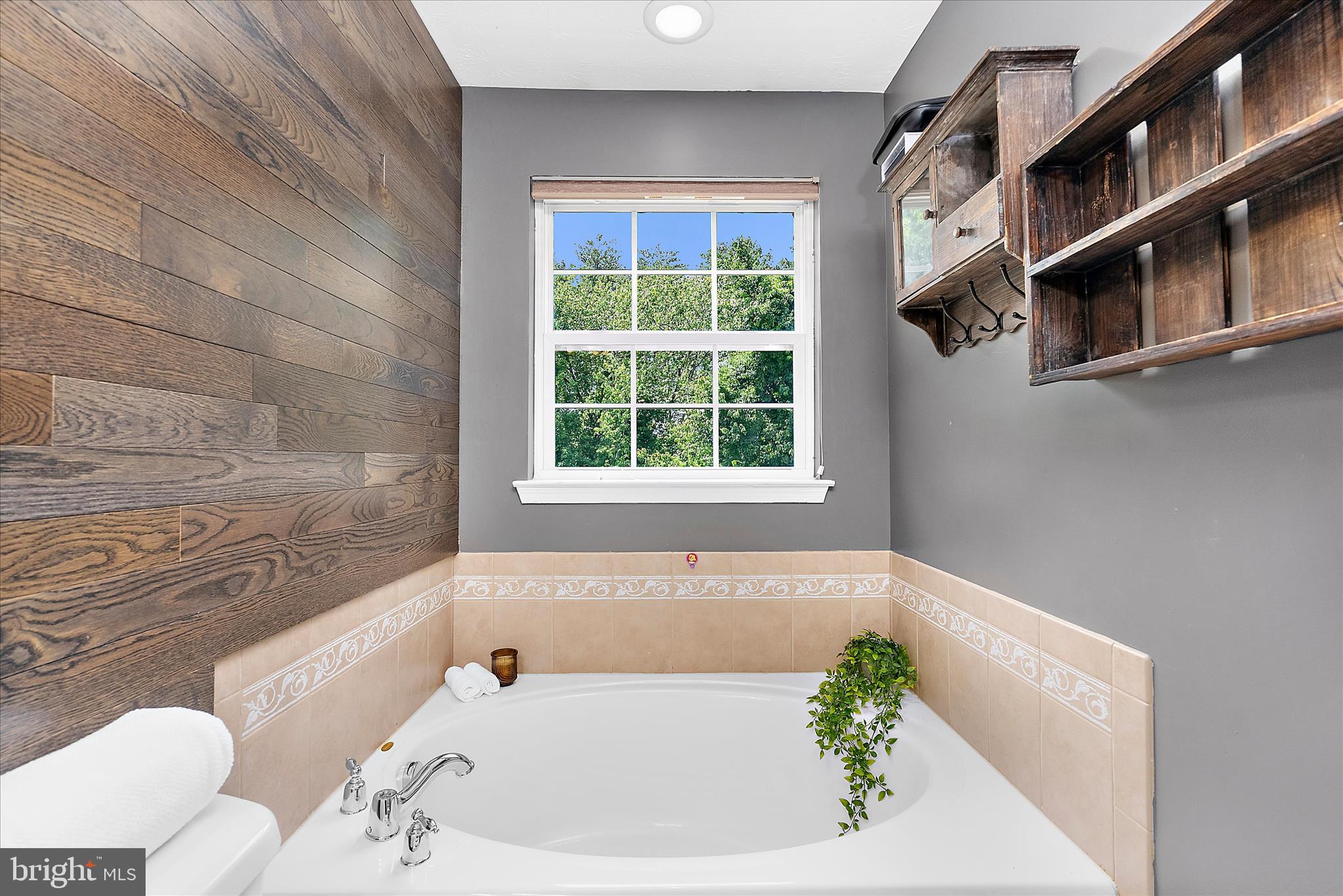 TANYARD SPRINGS - Residential