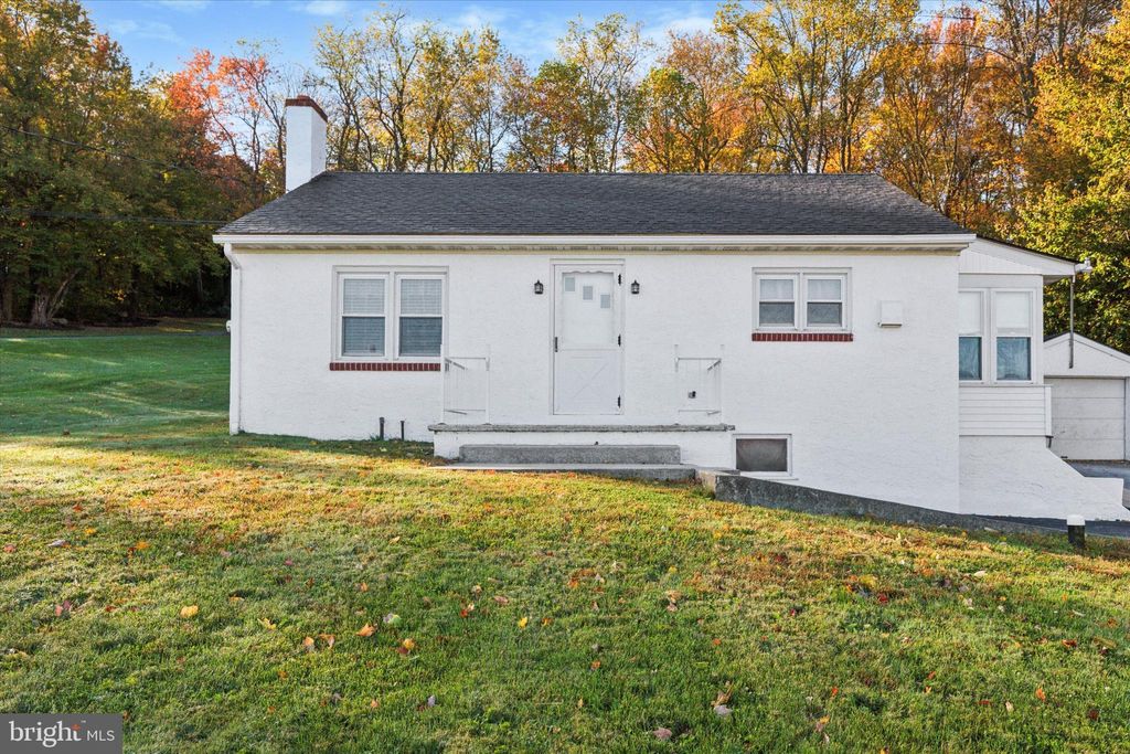 Photo of 3450 Strasburg Road, COATESVILLE, PA 19320 (MLS # PACT2112094)