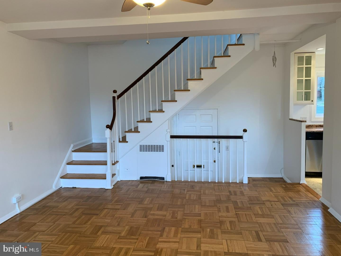 3607 GUNSTON ROAD