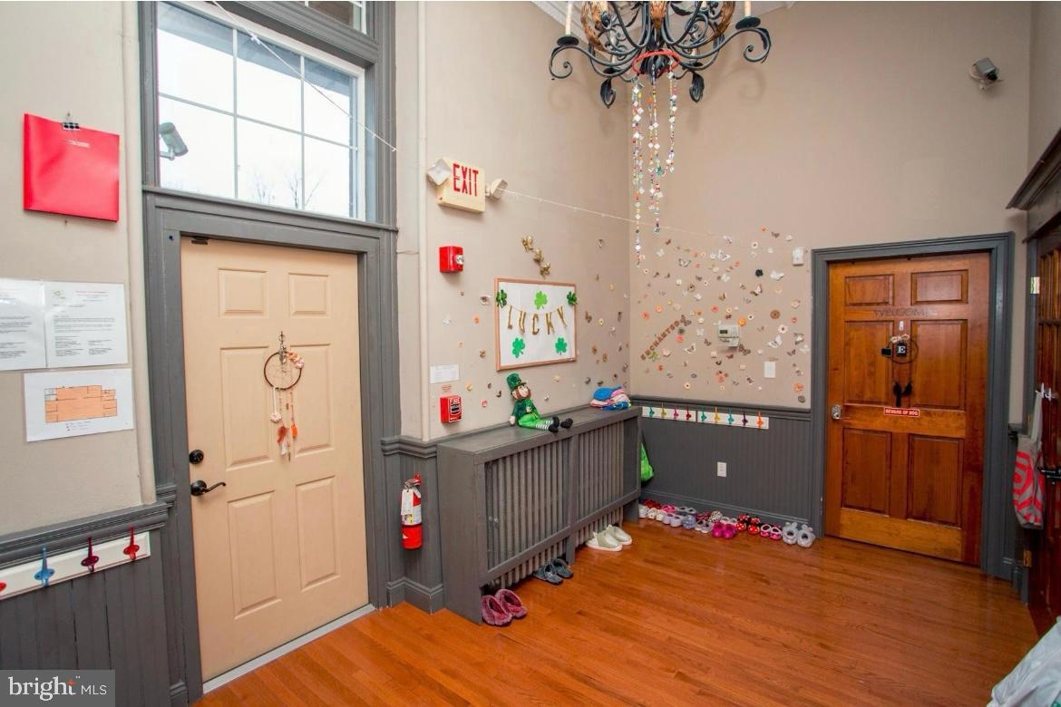 SOMERTON - Residential