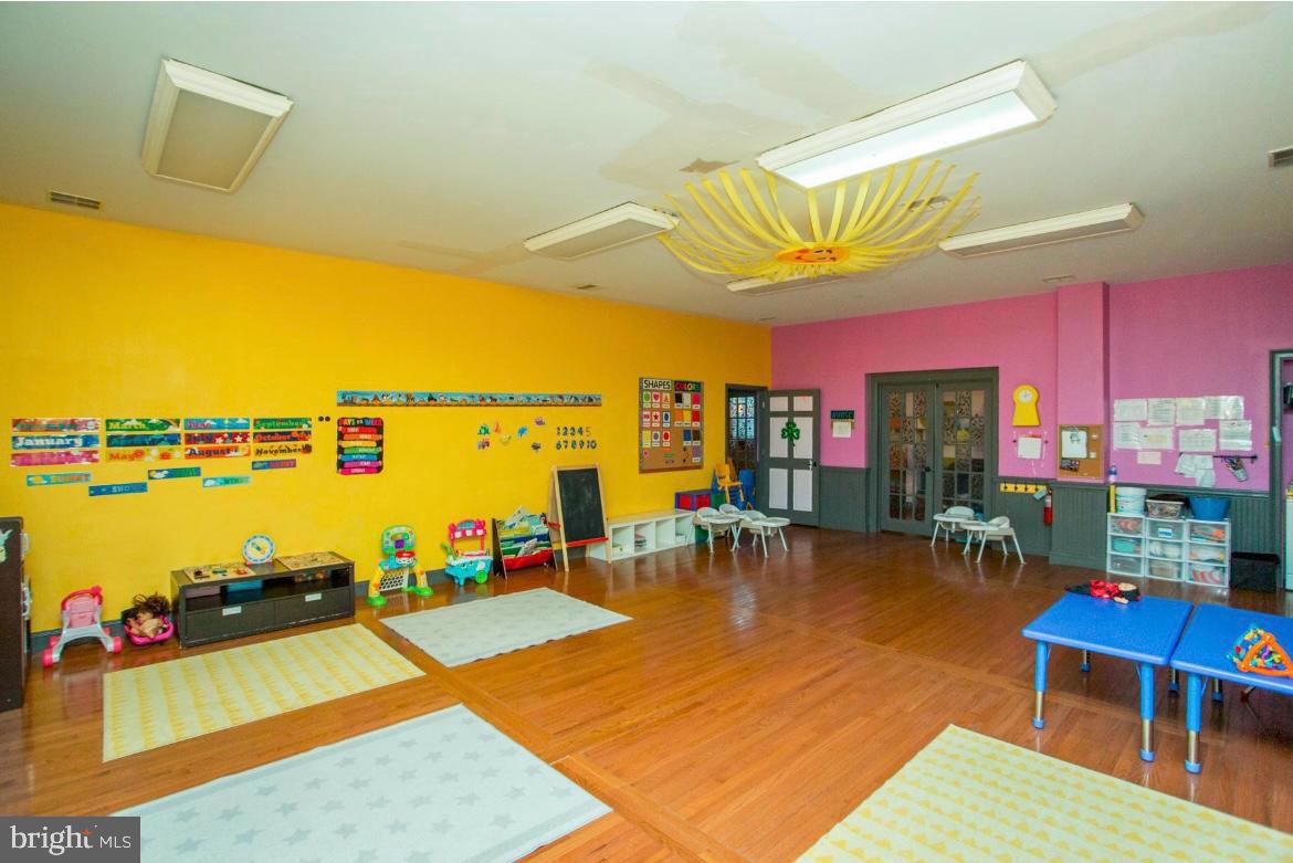 SOMERTON - Residential