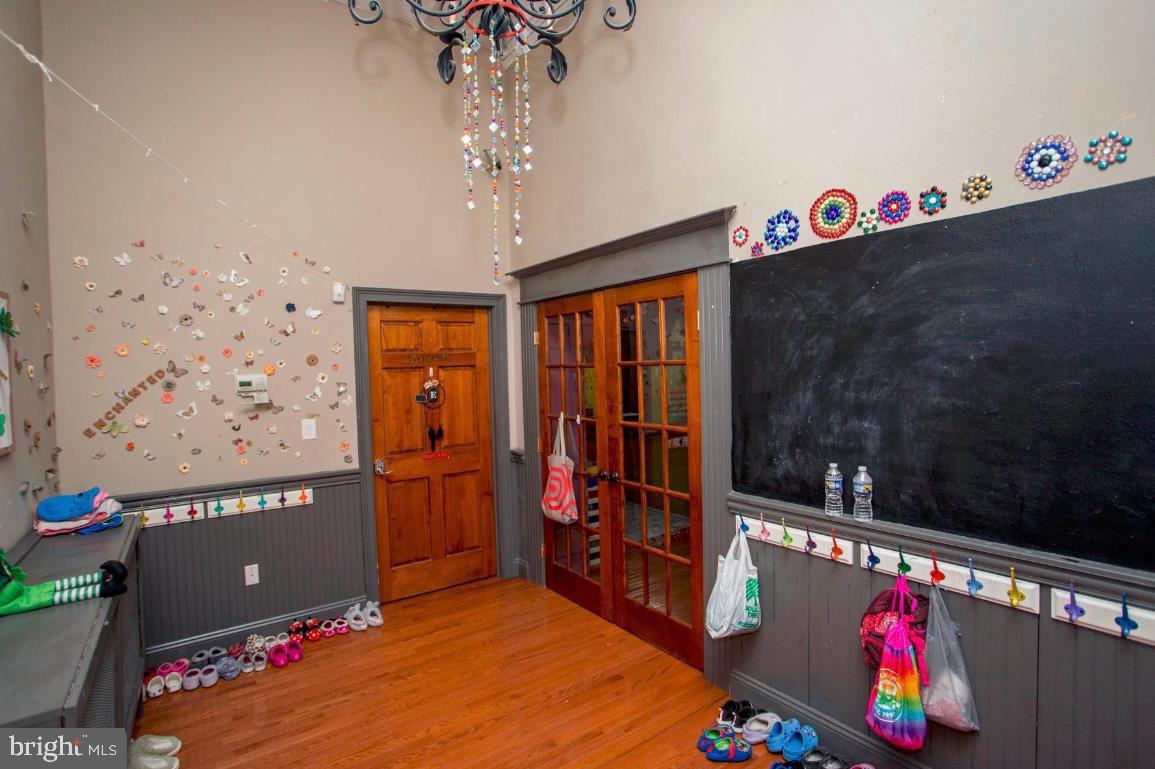 SOMERTON - Residential