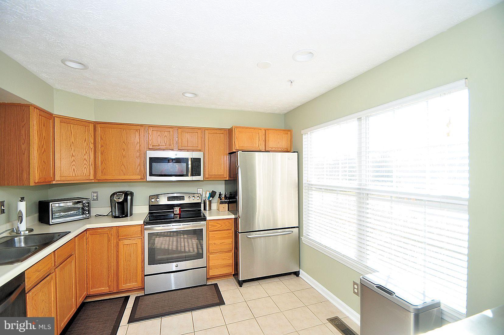 FARMINGTON VILLAGE - Residential Lease