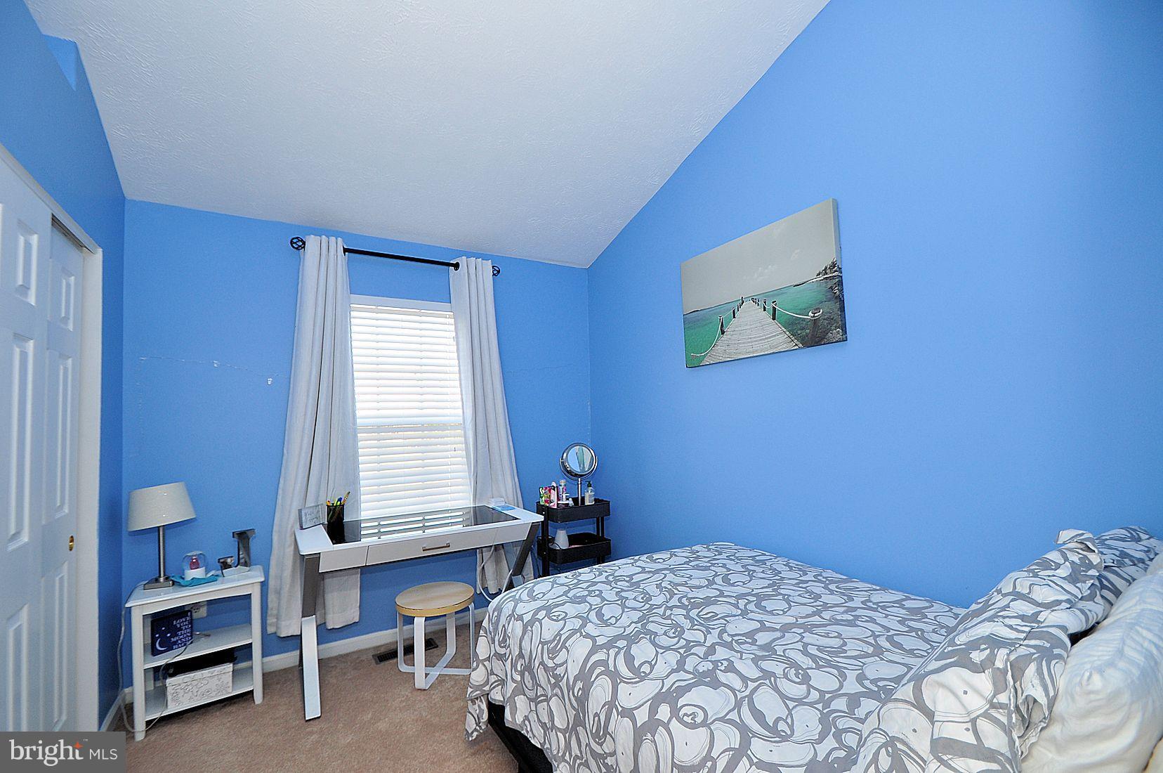 FARMINGTON VILLAGE - Residential Lease