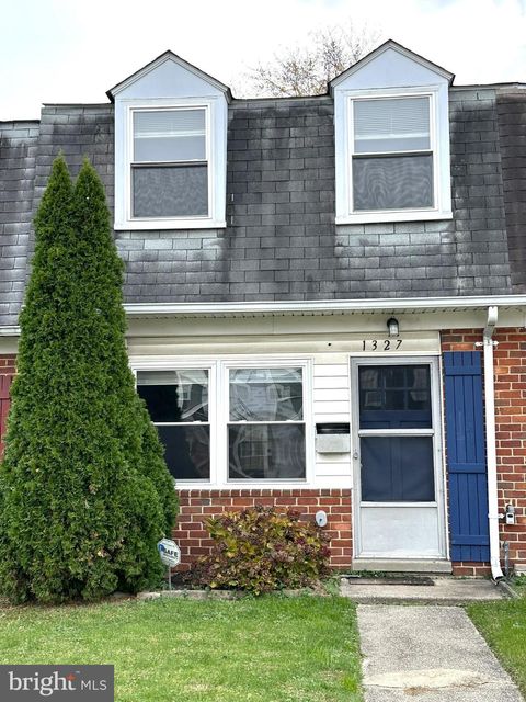 1327 MANTLE STREET PARKVILLE MD 21234
