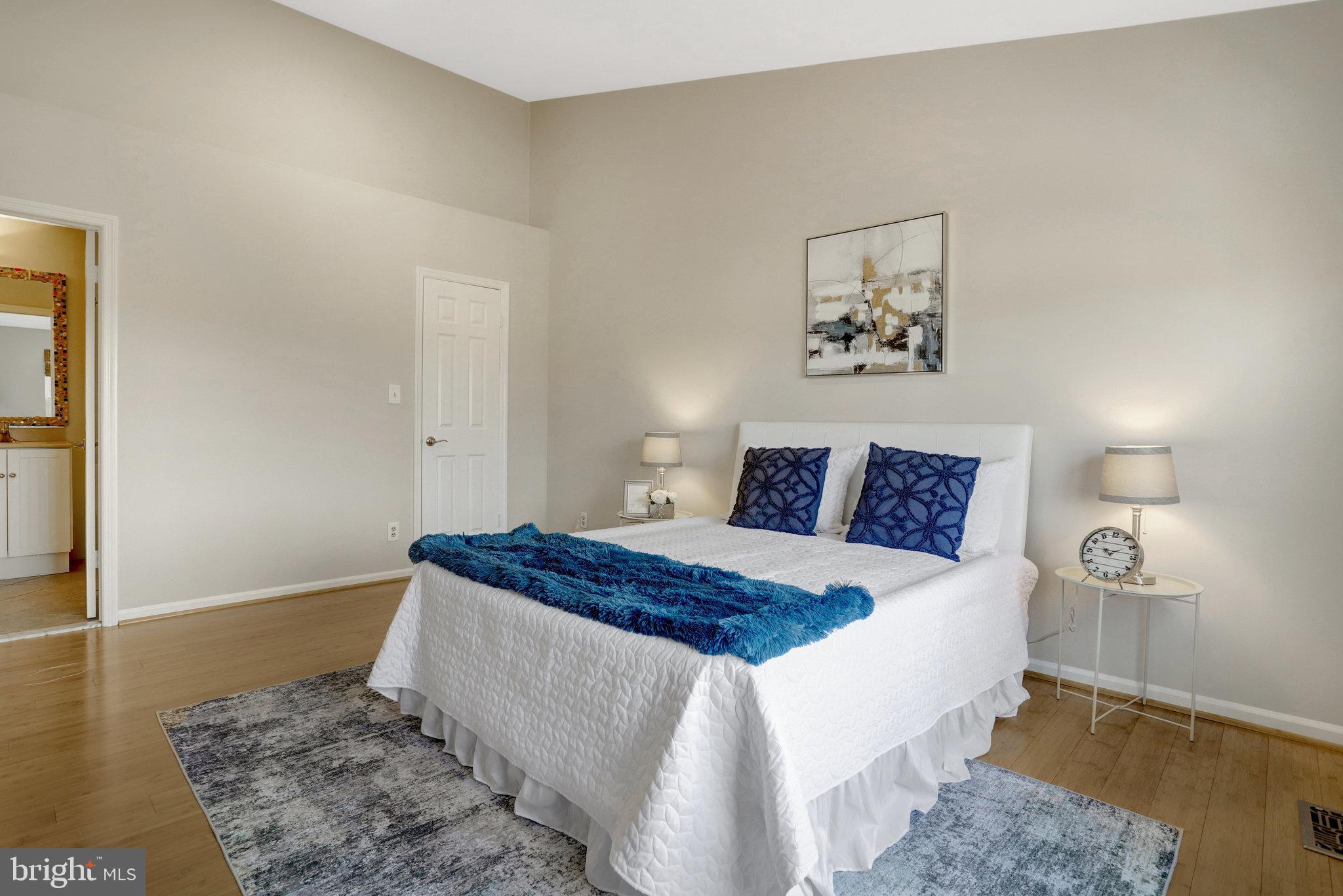 CARR AT PINECREST - Residential