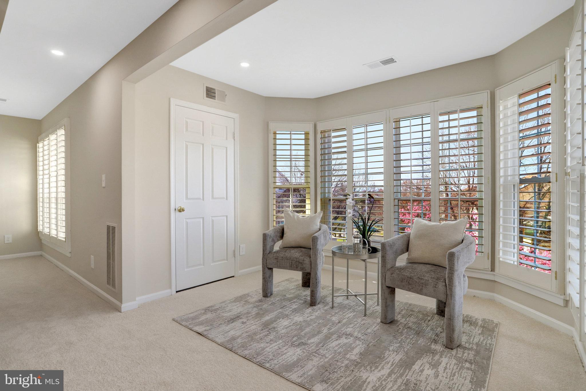 CARR AT PINECREST - Residential