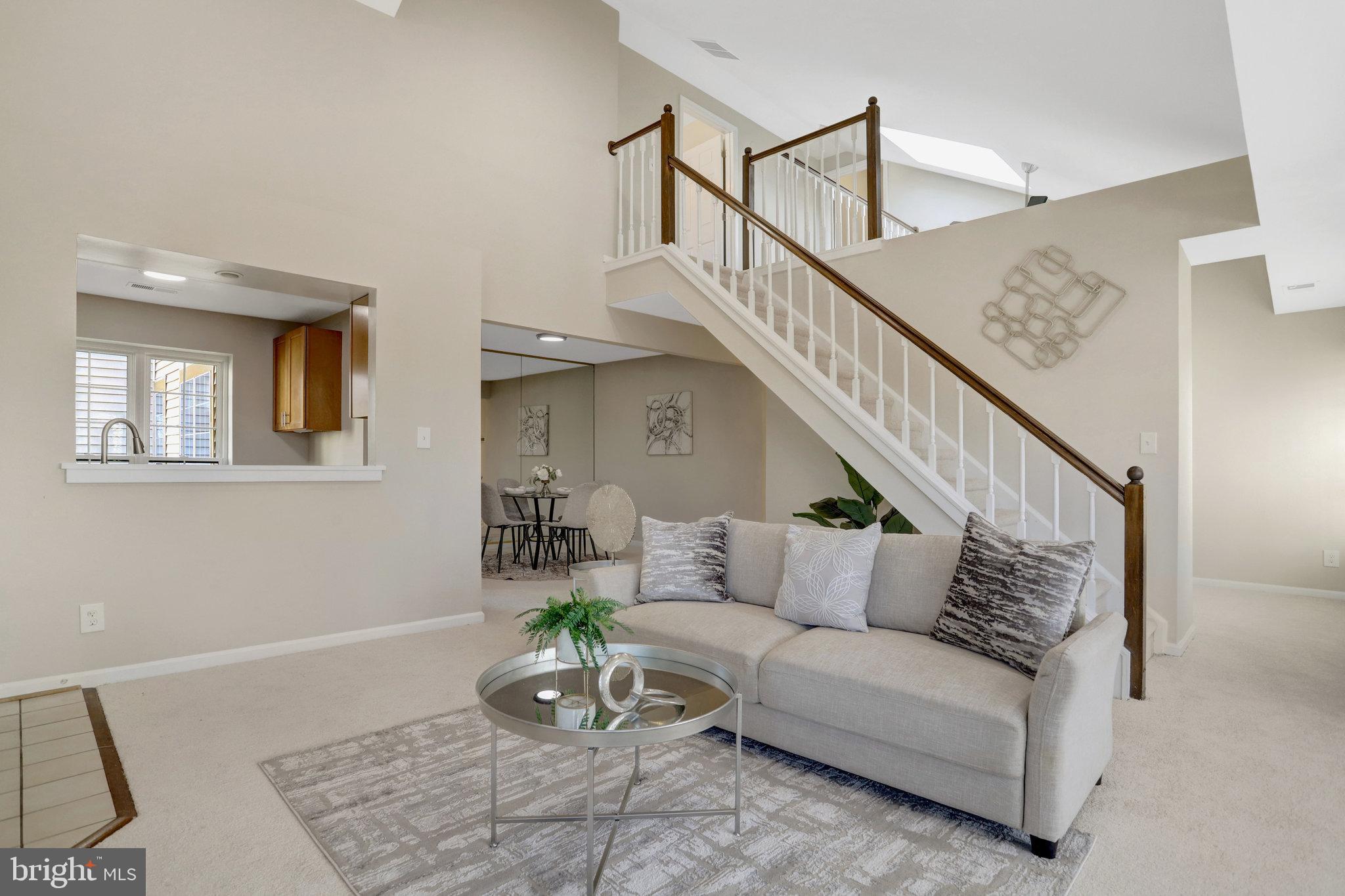 CARR AT PINECREST - Residential