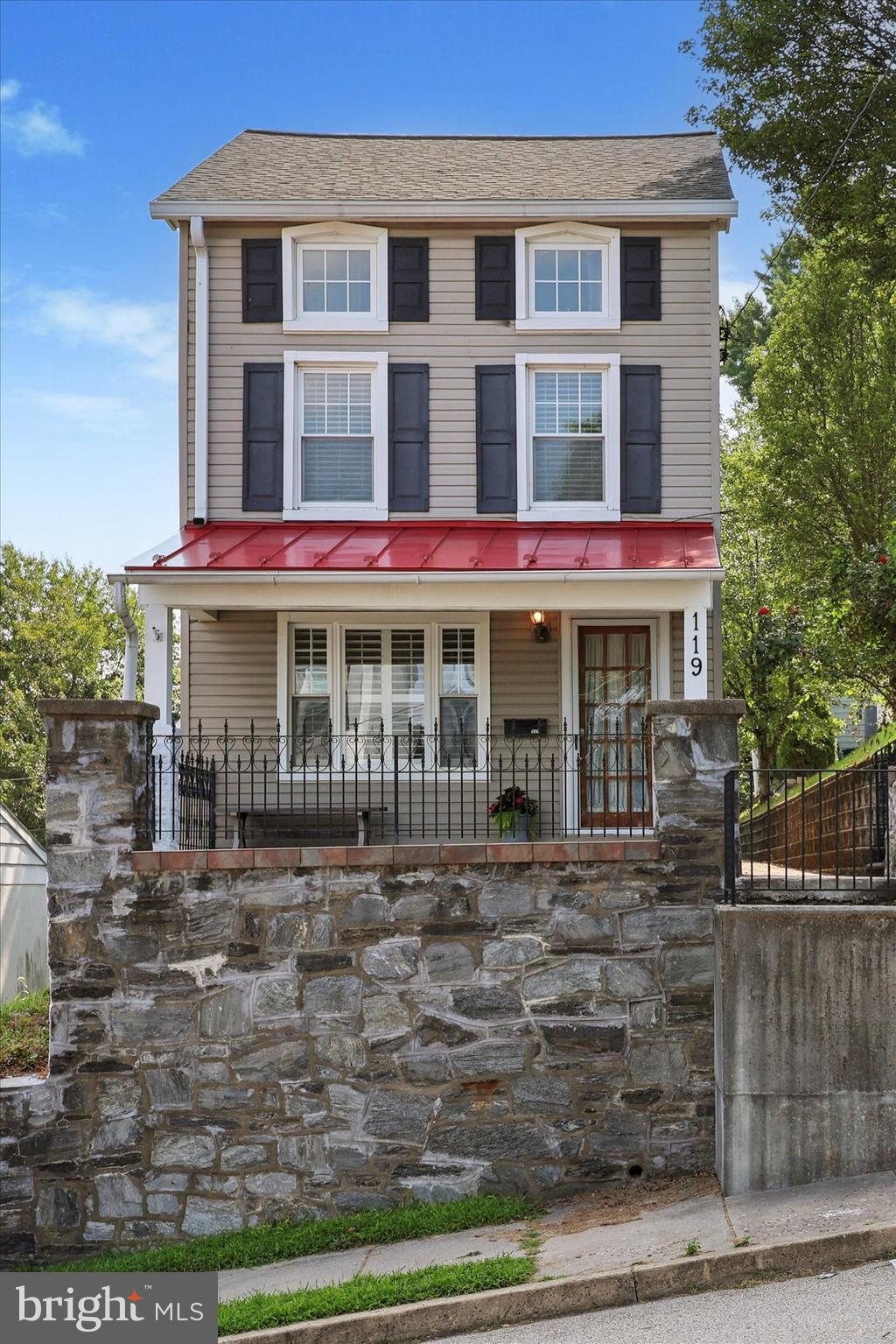 119 CEDAR AVENUE