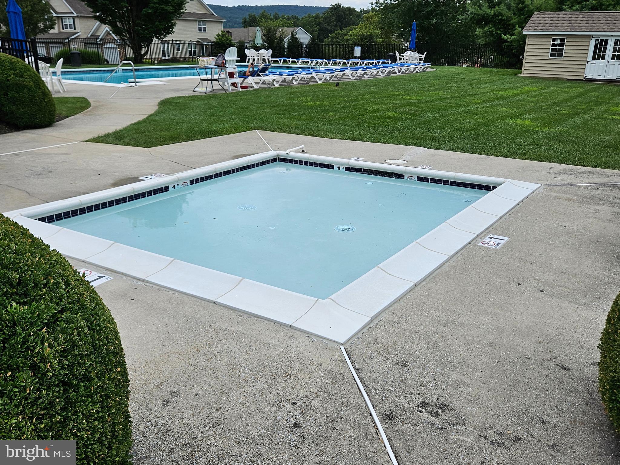 BRIARCREST - Residential