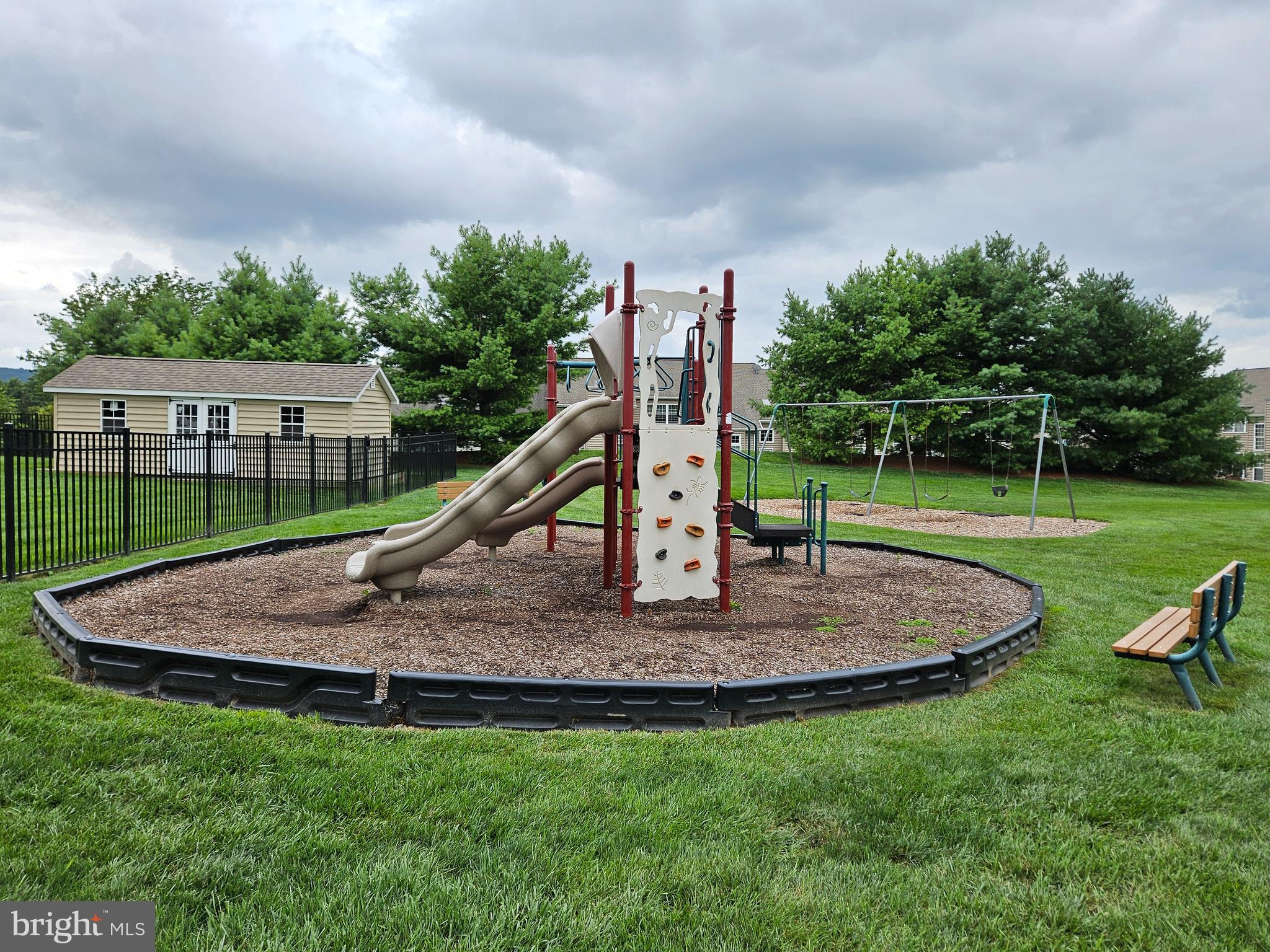 BRIARCREST - Residential