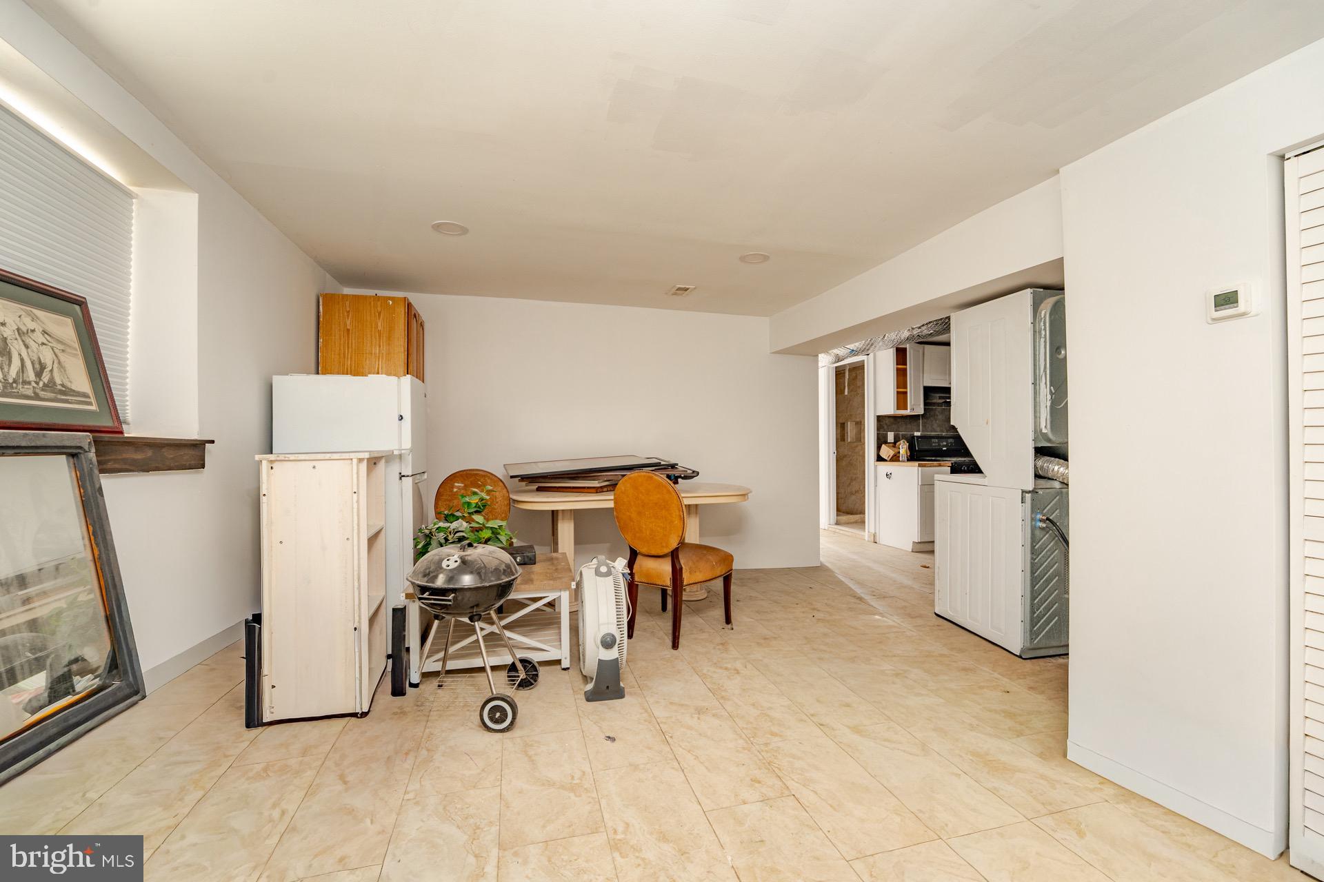 3809 VENTNOR AVENUE C