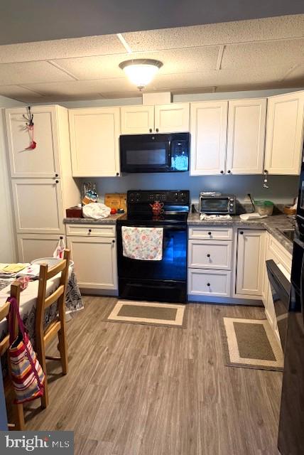 WHISPERING VALLEY - Residential