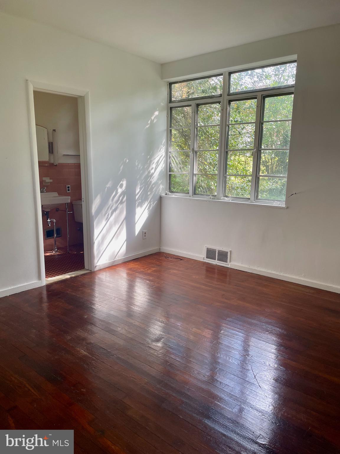 ROCKLEDGE - Residential