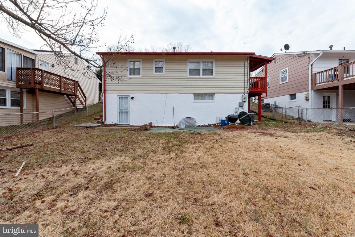 PHELPS 2ND ADDN TO FORESTVILLE - Residential Lease