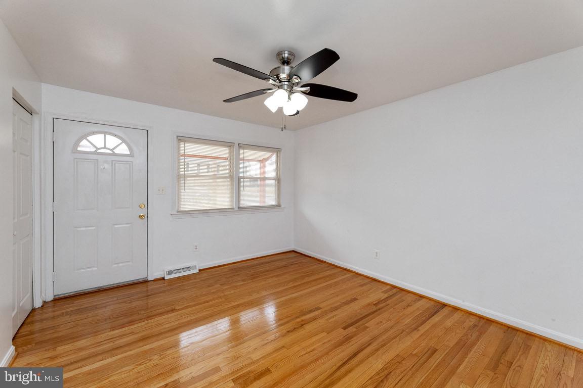 PHELPS 2ND ADDN TO FORESTVILLE - Residential Lease