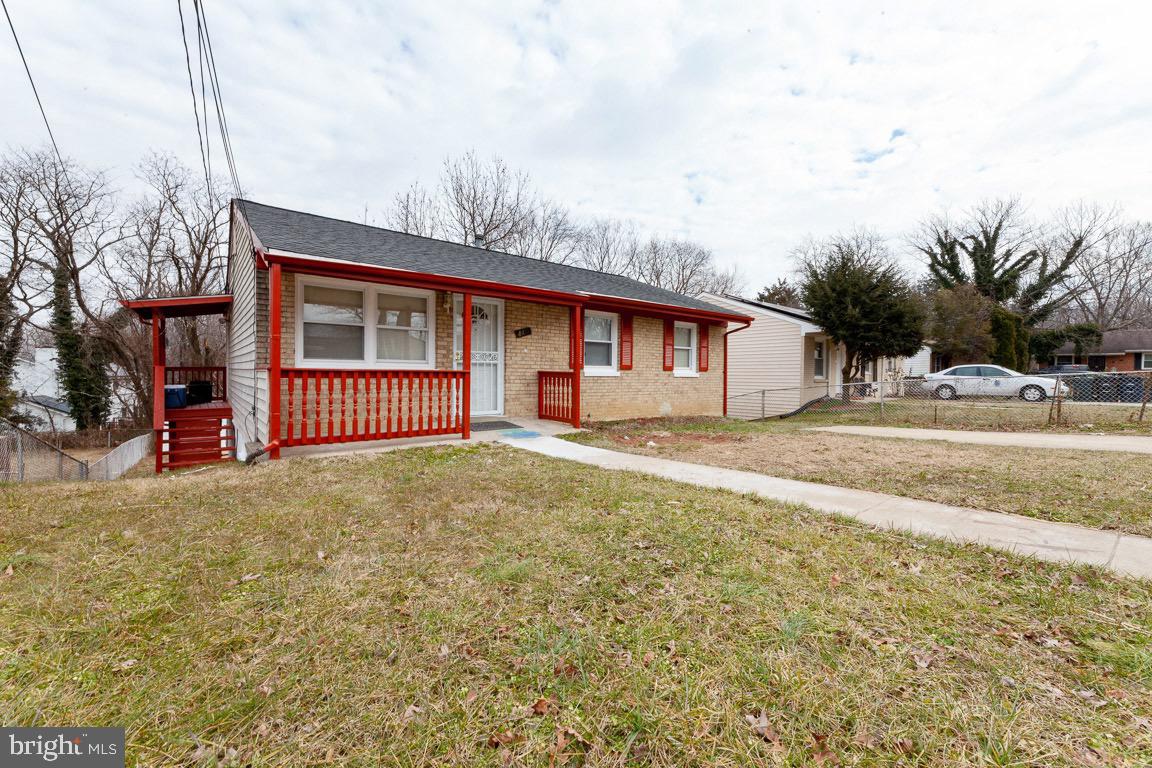 PHELPS 2ND ADDN TO FORESTVILLE - Residential Lease