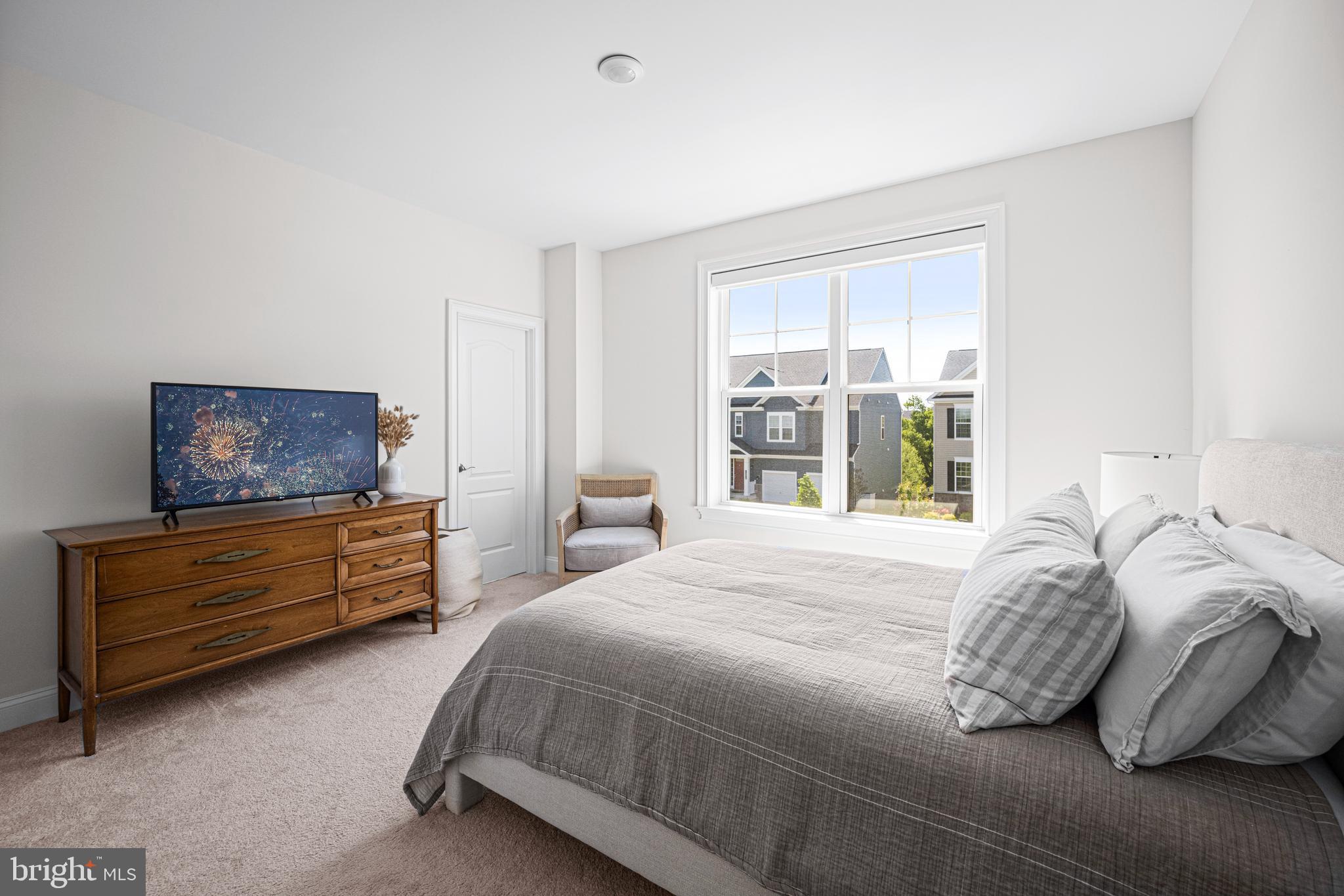 RIVER HILL - Residential