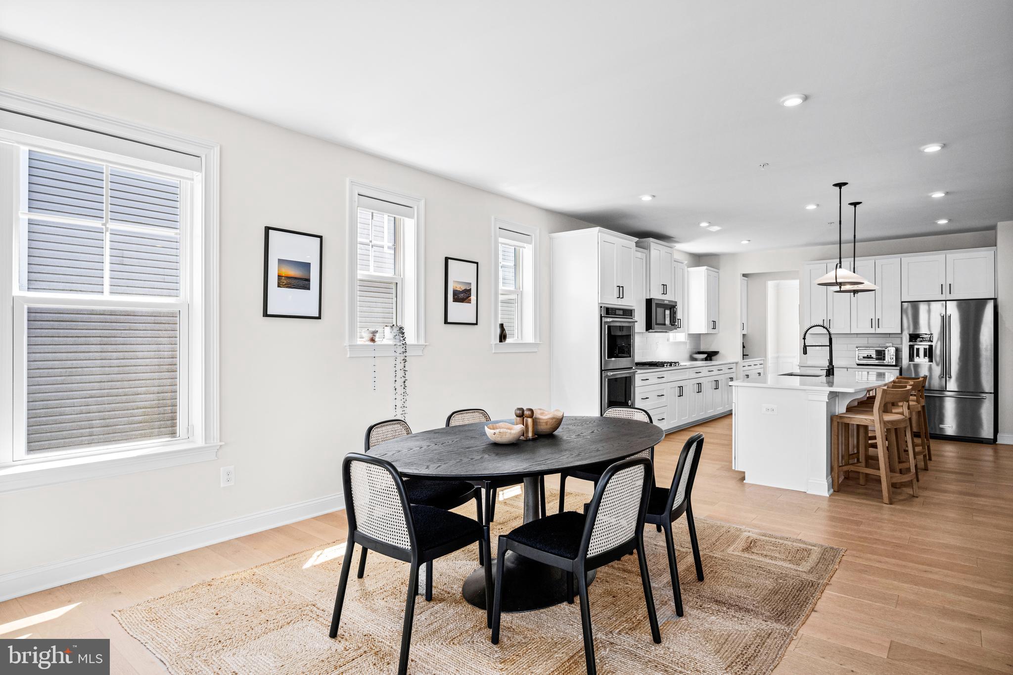 RIVER HILL - Residential