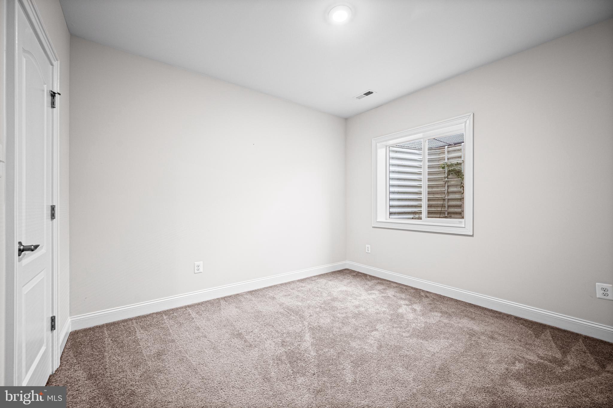 RIVER HILL - Residential