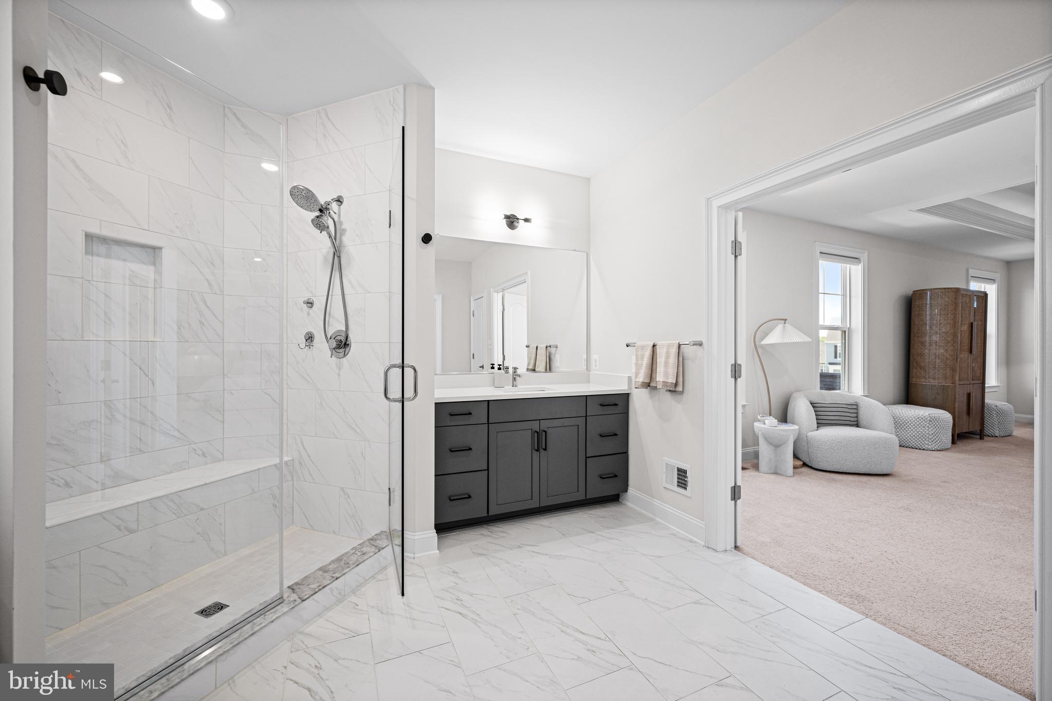 RIVER HILL - Residential