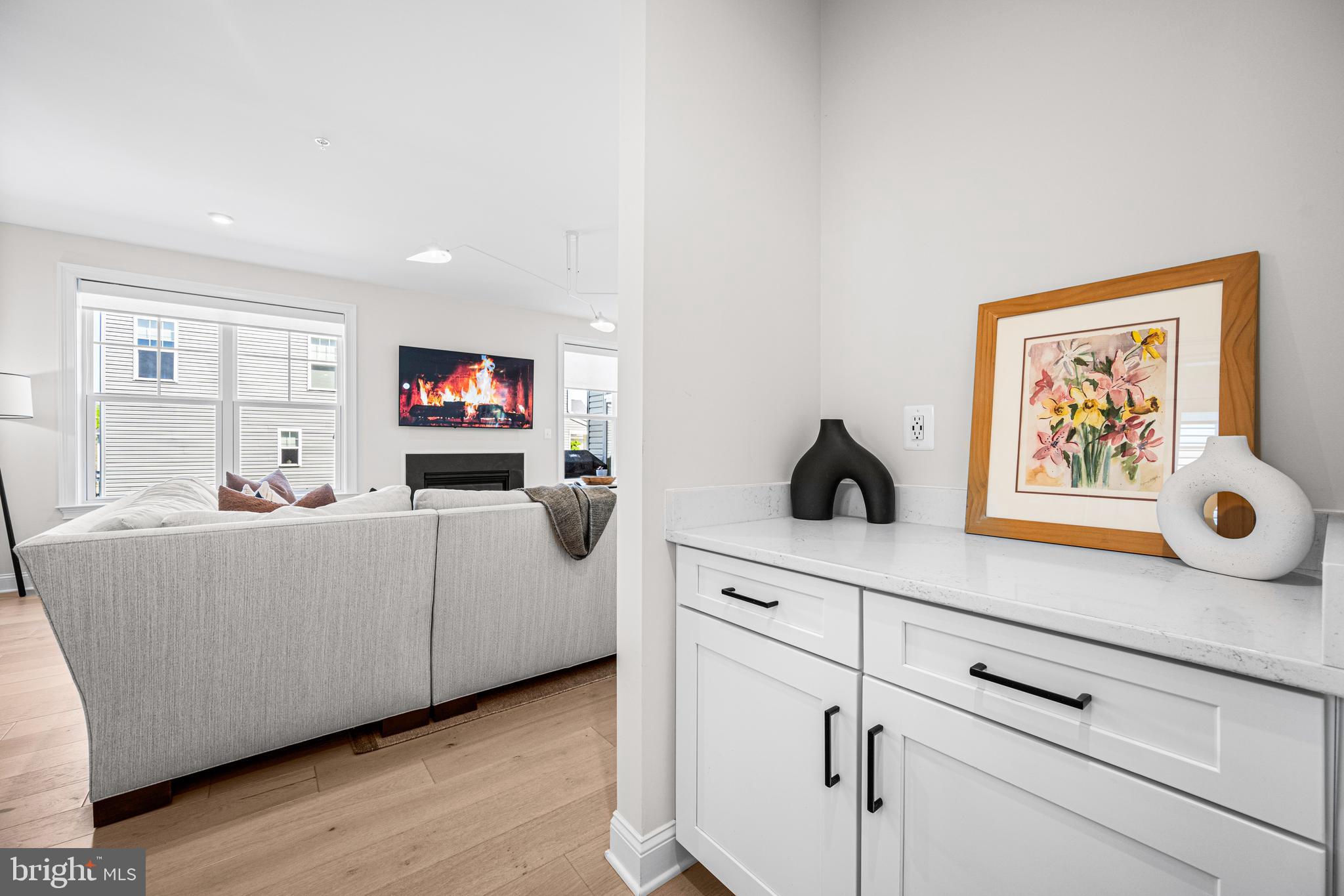 RIVER HILL - Residential