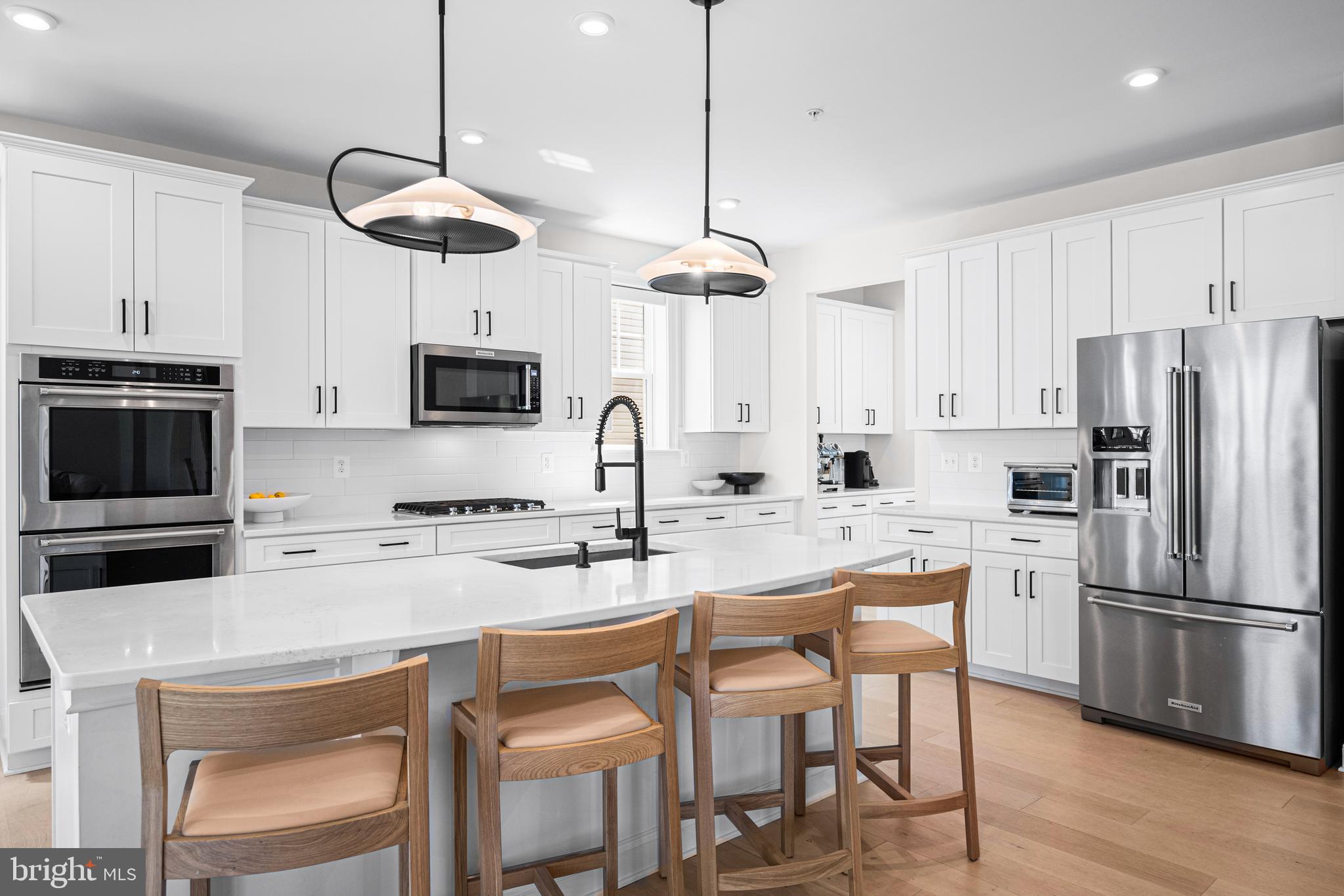 RIVER HILL - Residential