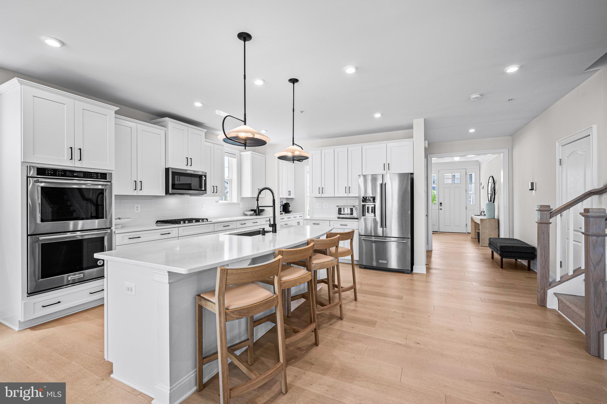 RIVER HILL - Residential