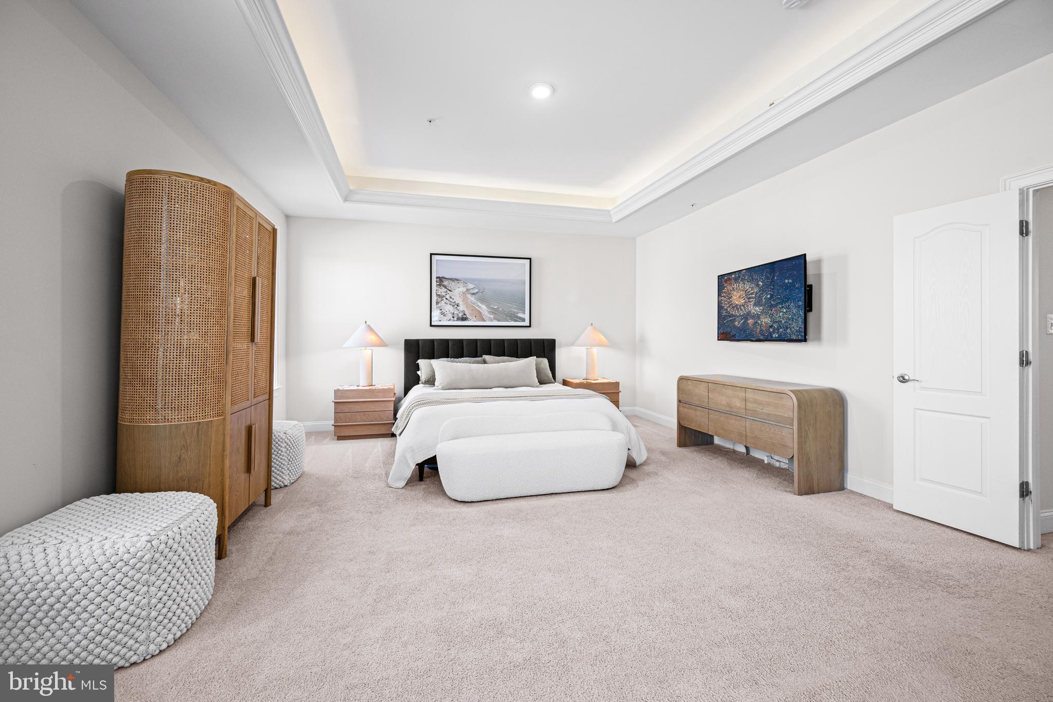 RIVER HILL - Residential