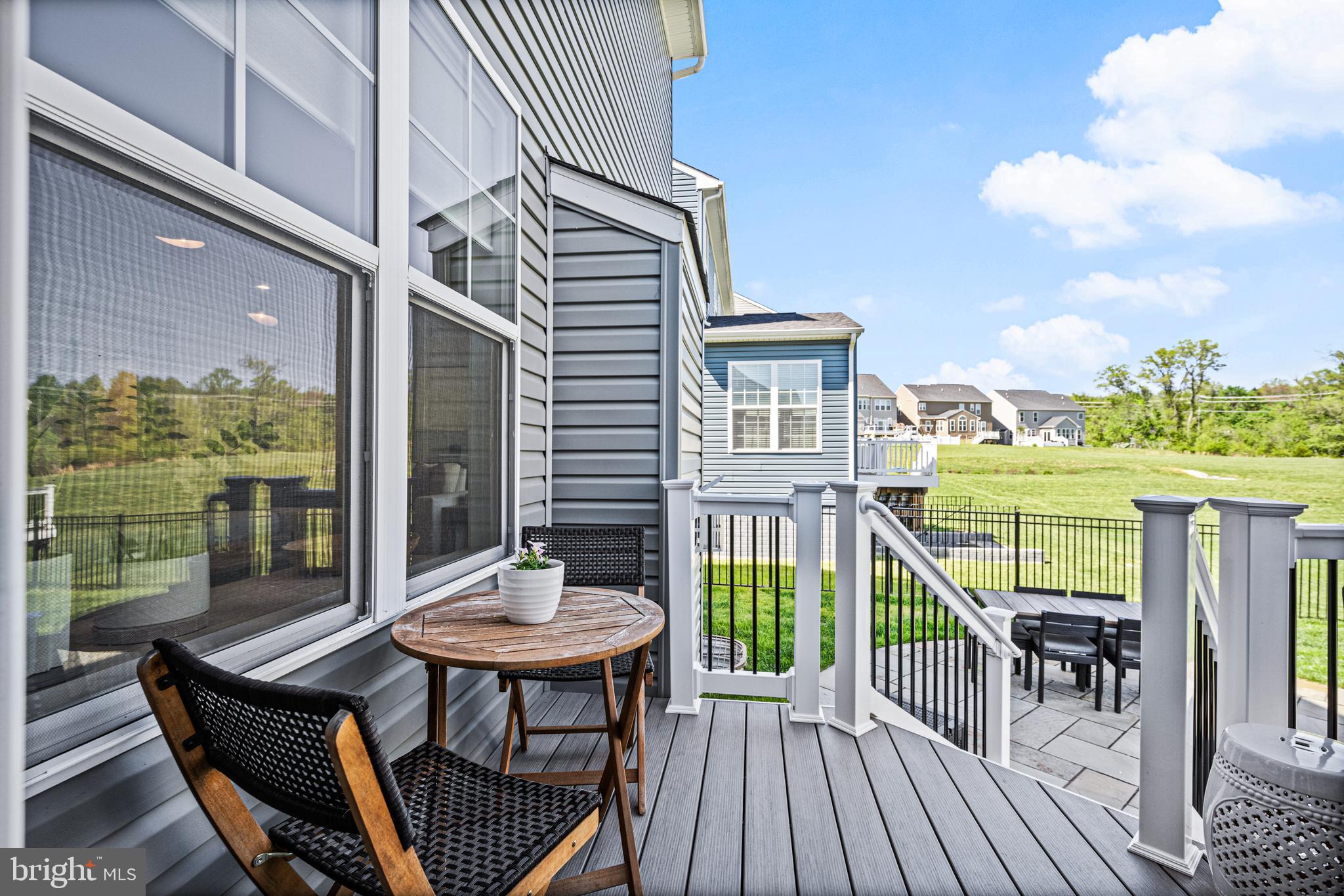 RIVER HILL - Residential