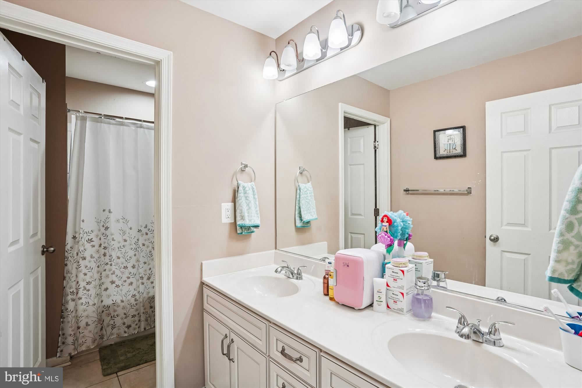 THE VILLAGES OF PIEDMONT - Residential