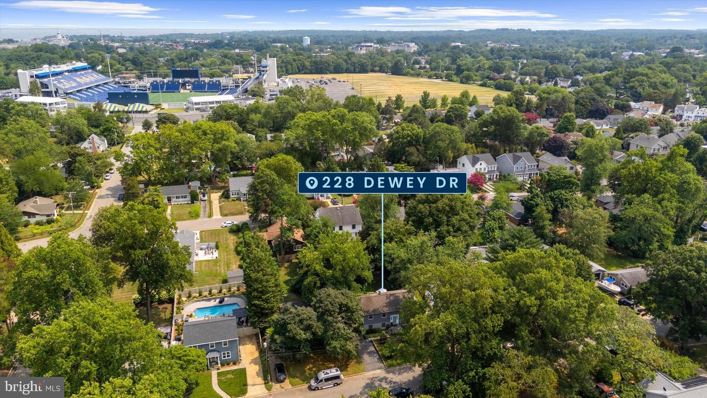 228 DEWEY DRIVE