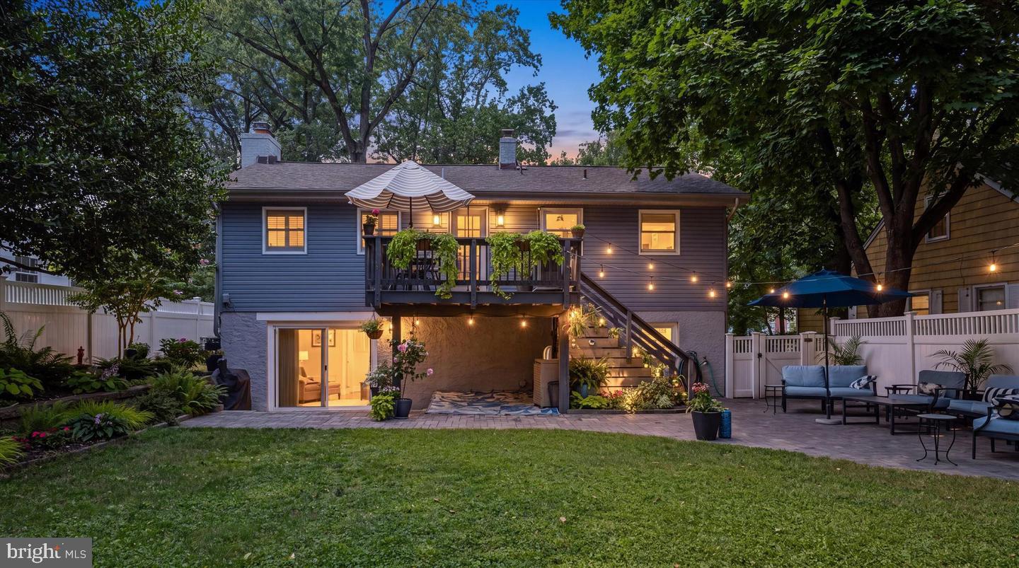 228 DEWEY DRIVE