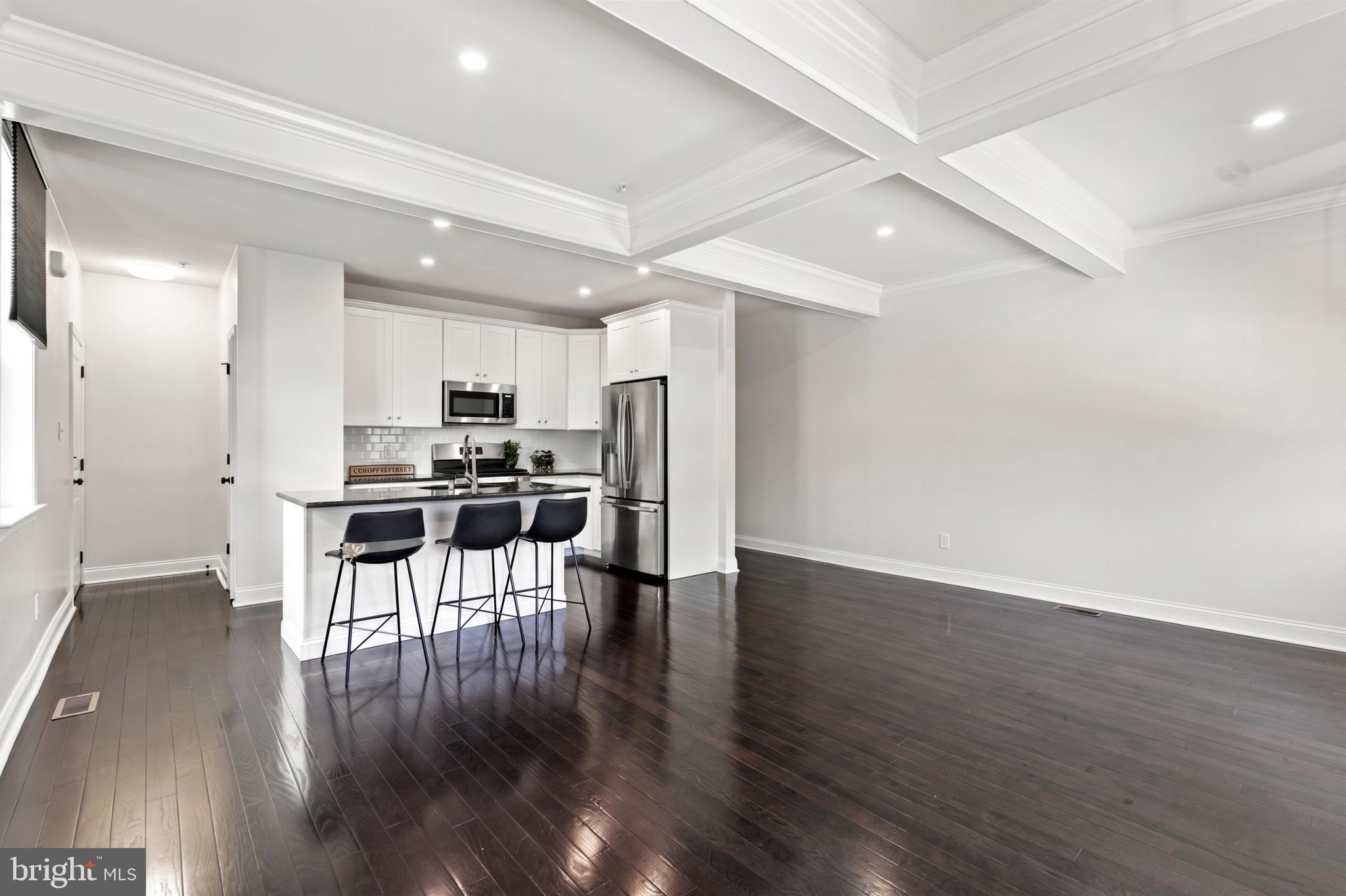 113 COLWELL LANE