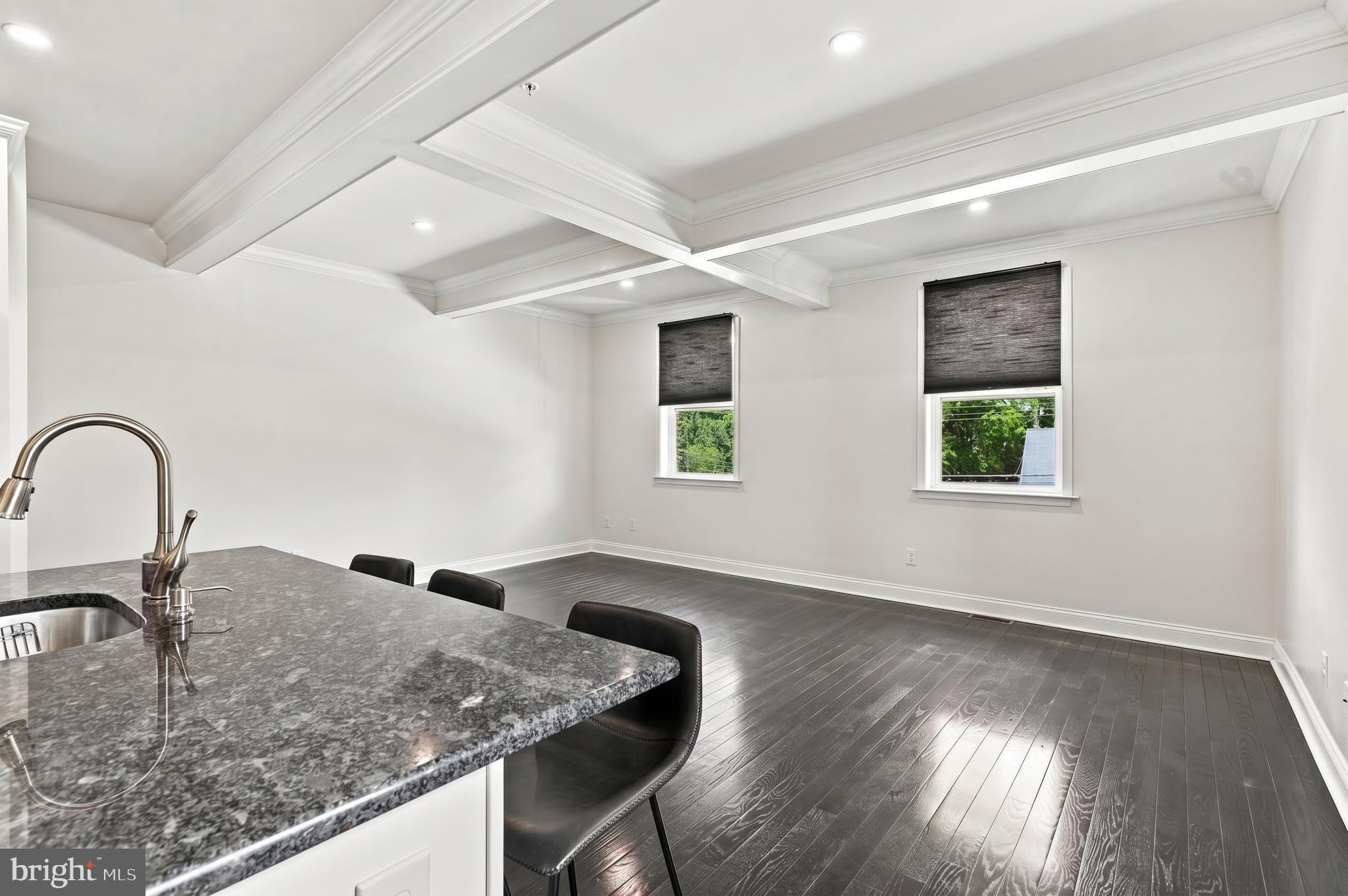 113 COLWELL LANE
