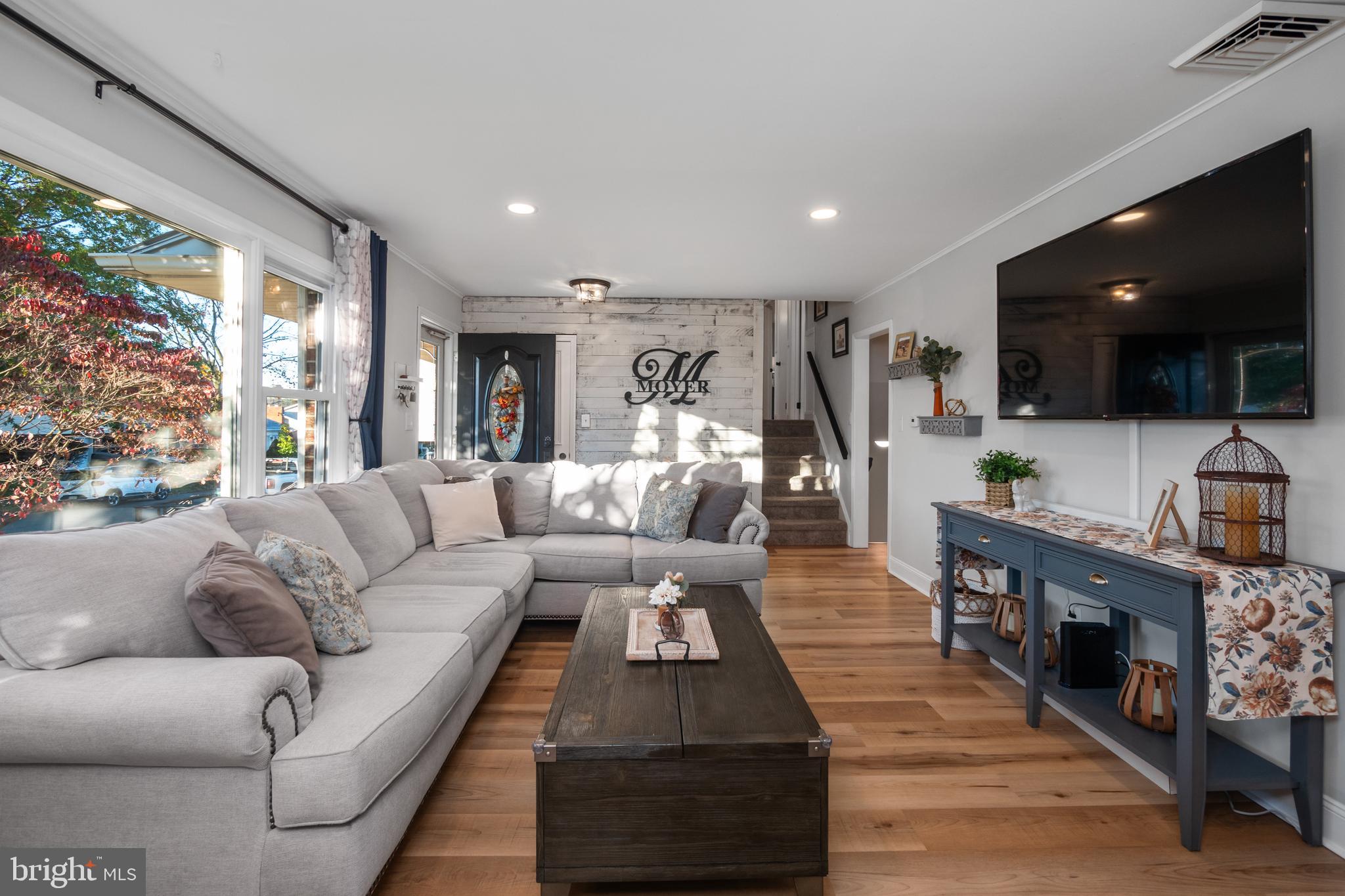 1428 SHELBOURNE DRIVE