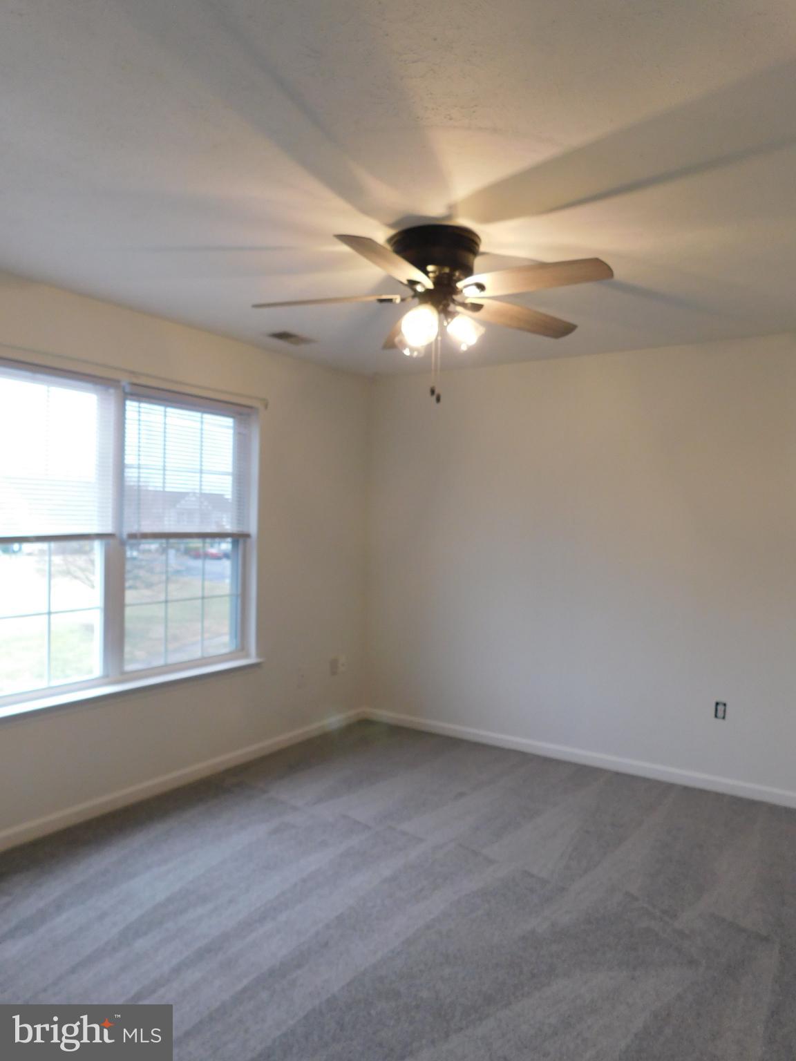 WINDSTONE - Residential Lease