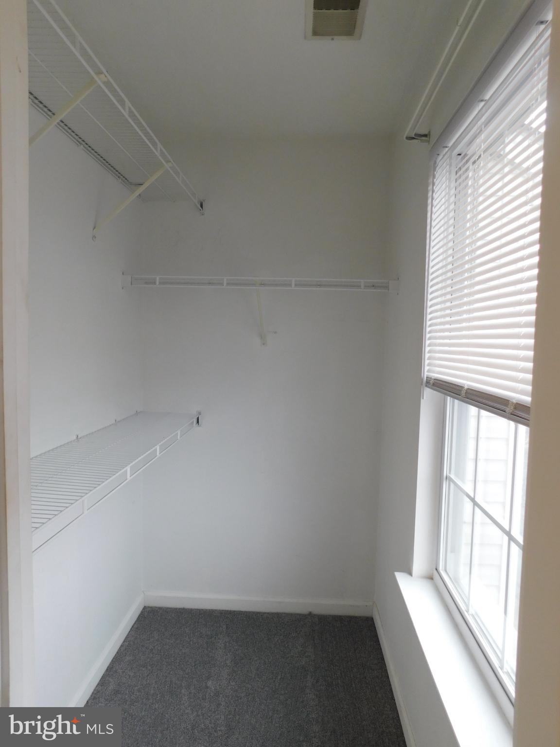 WINDSTONE - Residential Lease