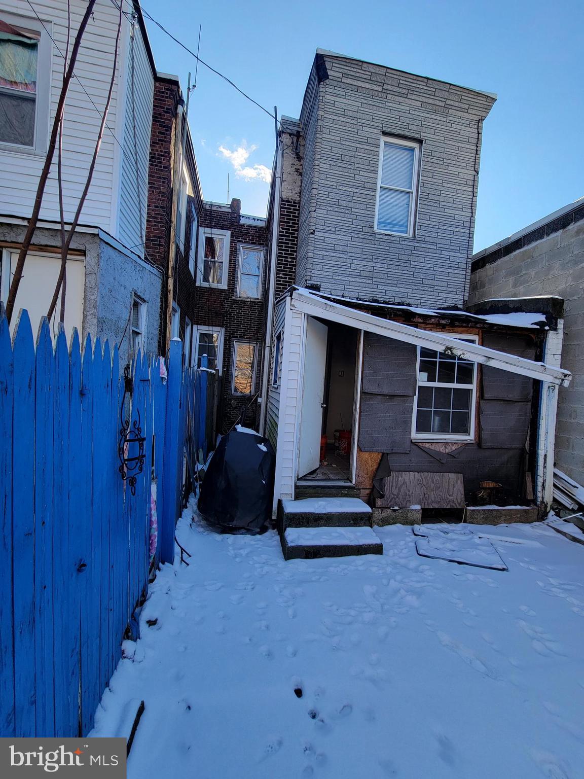 2400 SOUTH - Residential